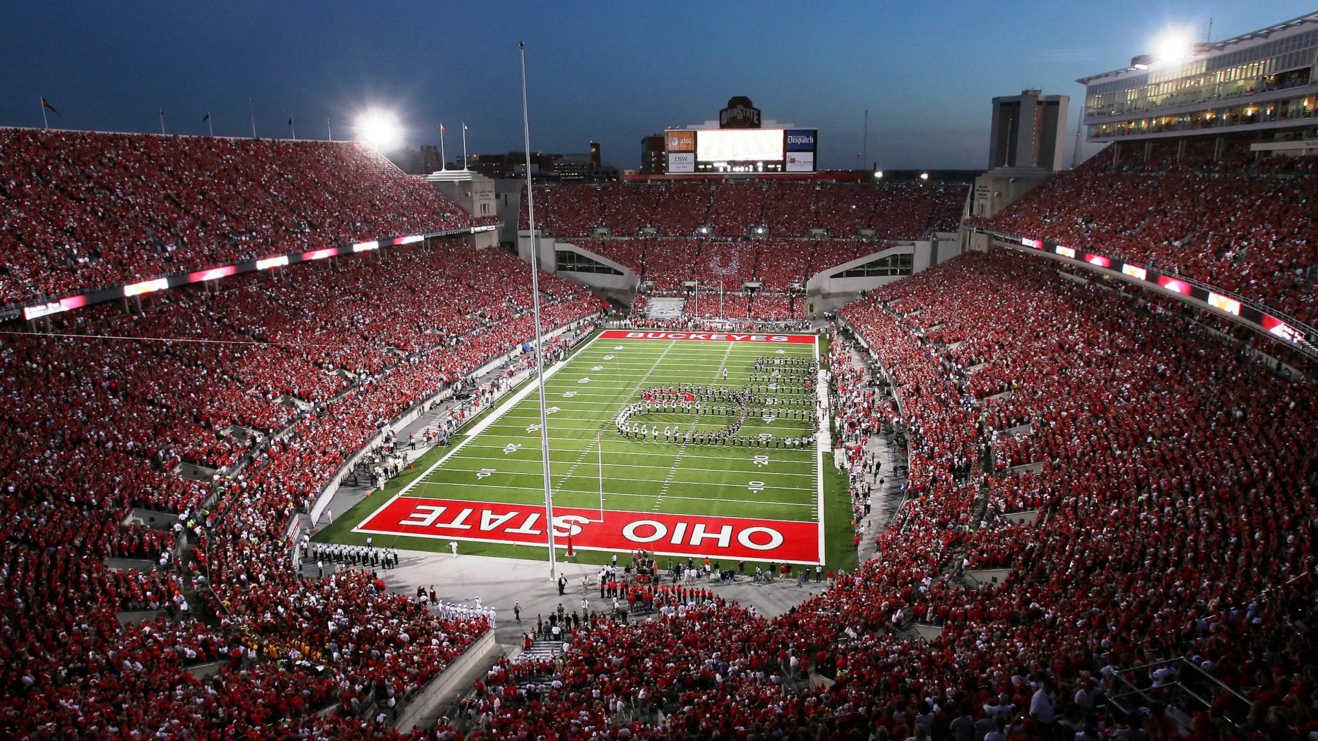 现场观众:输出主题纪念品与互动游戏,纪念品策划