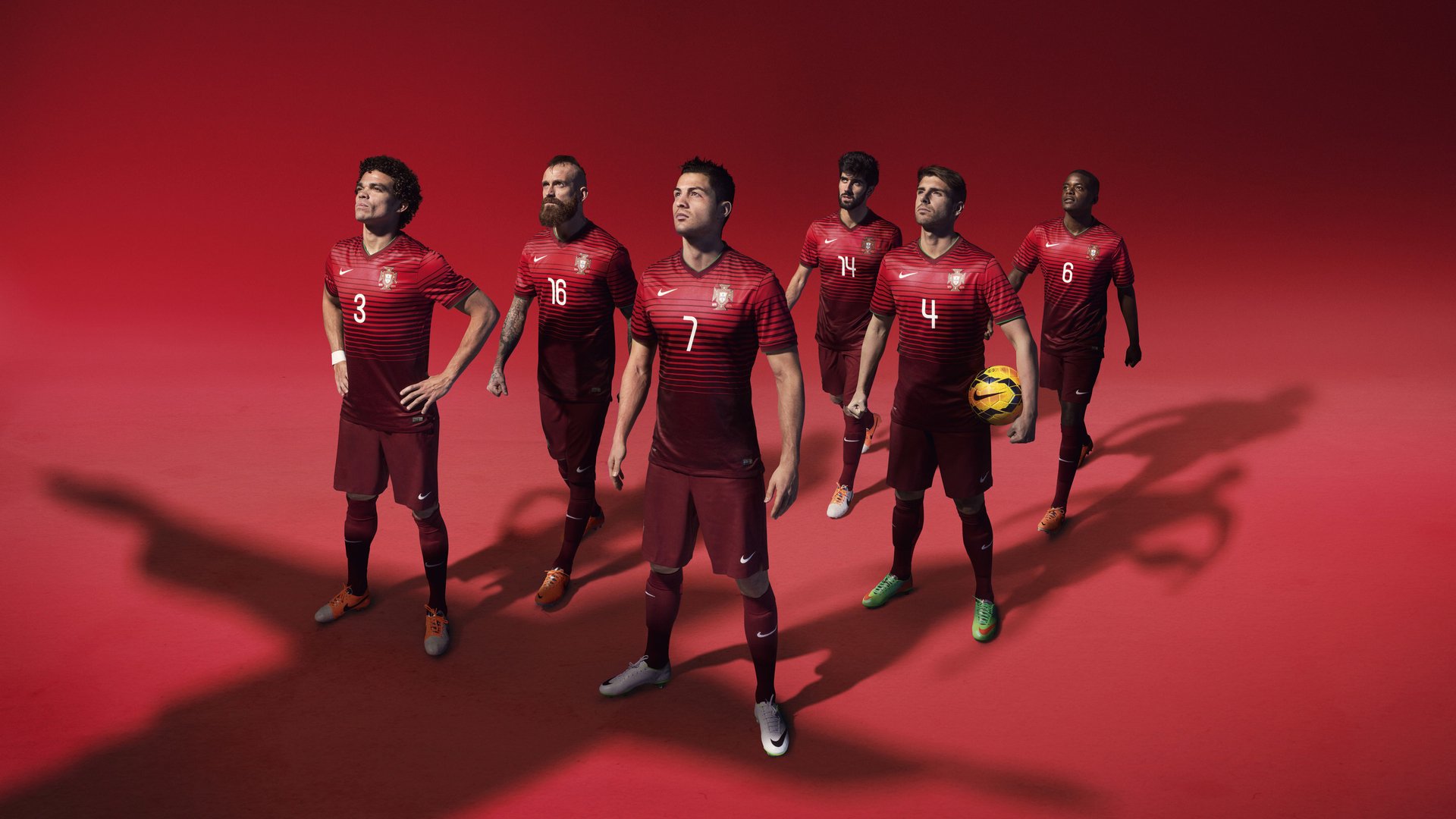 球队“神秘战术”曝光：欧冠中的奇思妙想，欧冠战术分析